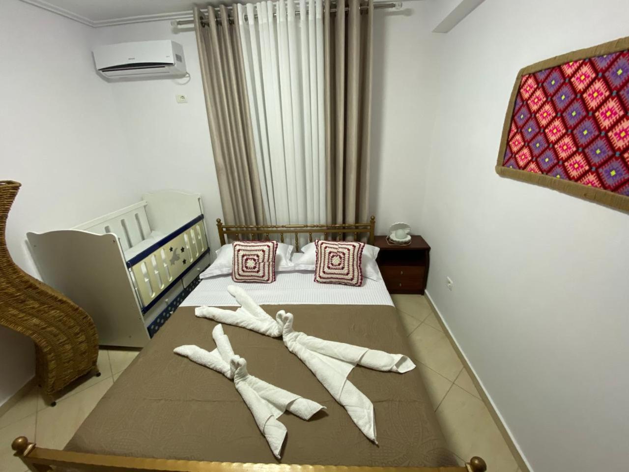 Olive Tree Apartment Sarandë エクステリア 写真