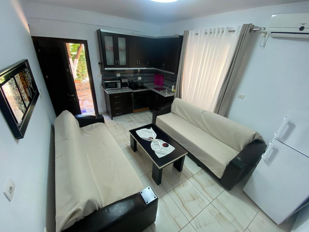 Olive Tree Apartment Sarandë エクステリア 写真