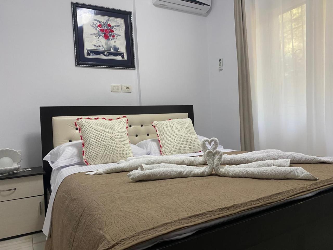 Olive Tree Apartment Sarandë エクステリア 写真